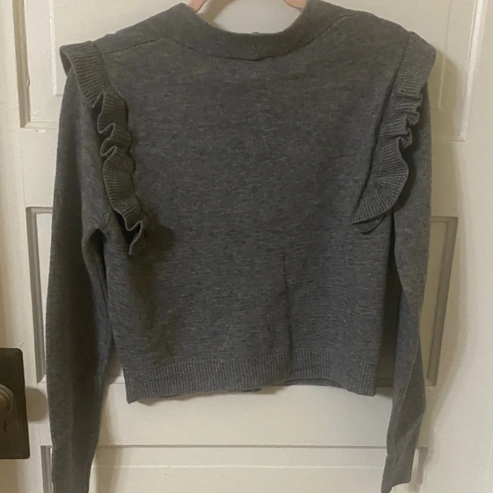 Christina Gray Ruffle Shoulder Cardigan Sweater Gold Pearl Buttons Size S/M